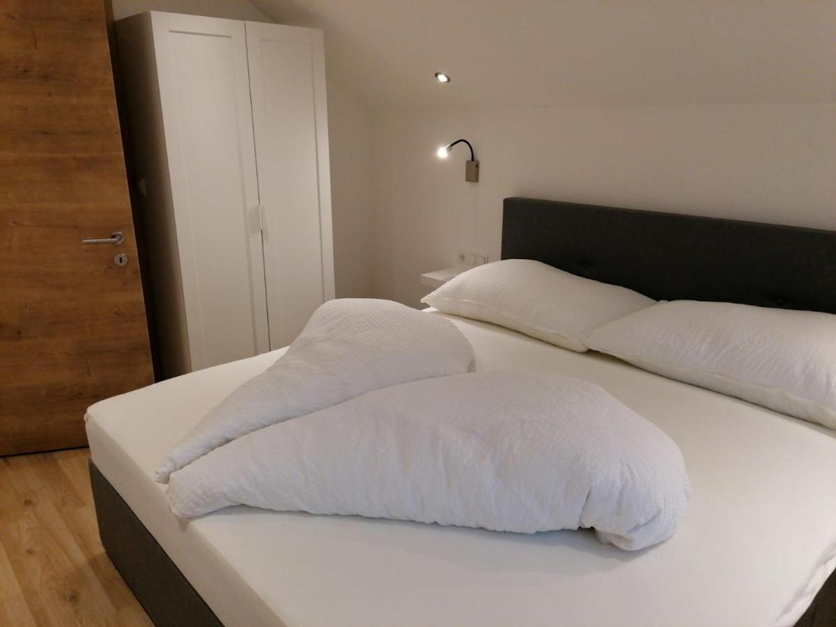 Haus Schloegl Apartman Pfunds Kültér fotó